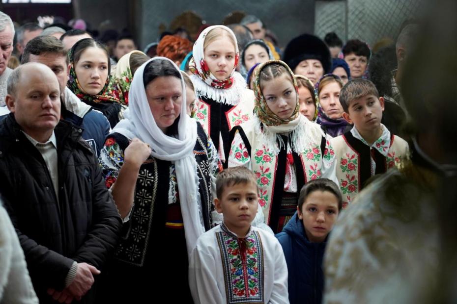 „Când îl cinstim pe Sfântul Ioan Botezătorul, întregim imaginea botezului” / Foto: Flavius Popa